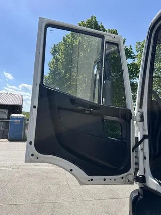 Iveco Eurocargo 2017 - 140E250 Tiefkühl Mitsubishi TDJ 300 Klima obrazek 30