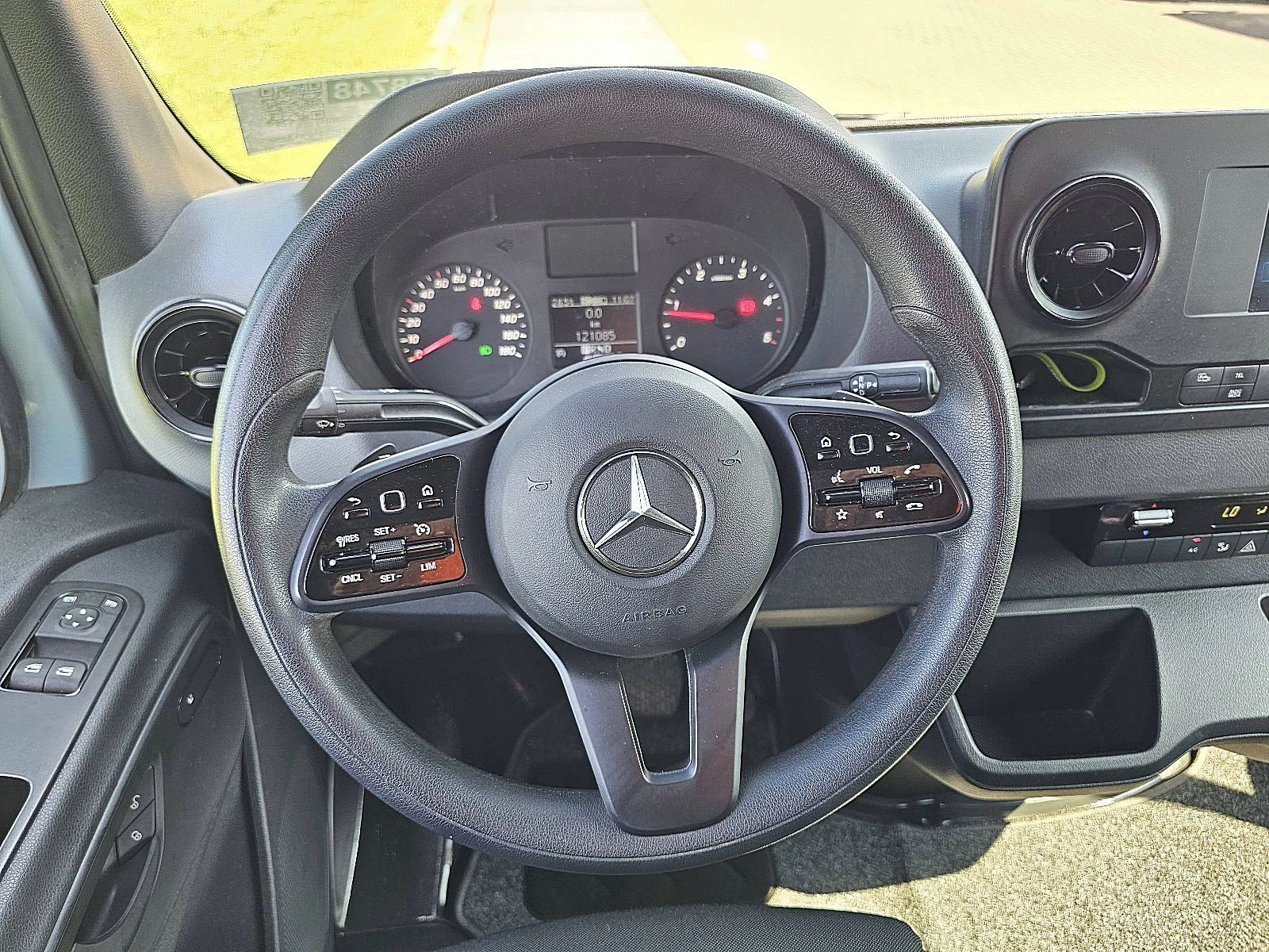 Mercedes-Benz Sprinter 2022 - 317 obrázek 12