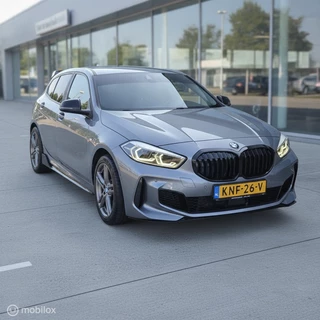 BMW 1 Series 2022 - 118i M Sport Business | NAV | Camera| Automaat obrazek 7
