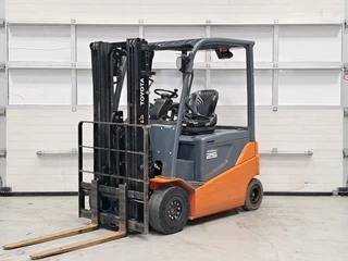 Toyota 2014 - 8FBMKT25 na prodej