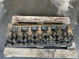 Volvo N/A - 8170101 CYLINDER HEAD D12 obrazek 3