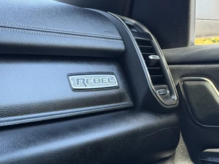 Dodge Ram 1500 2024 - 5.7 V8 4x4 / REBEL / DIGITALE COCKPIT / BACKFLIP / PRINS LPG / 3.500 KG AHG / CAMERA / TREKHAAK imagem 22