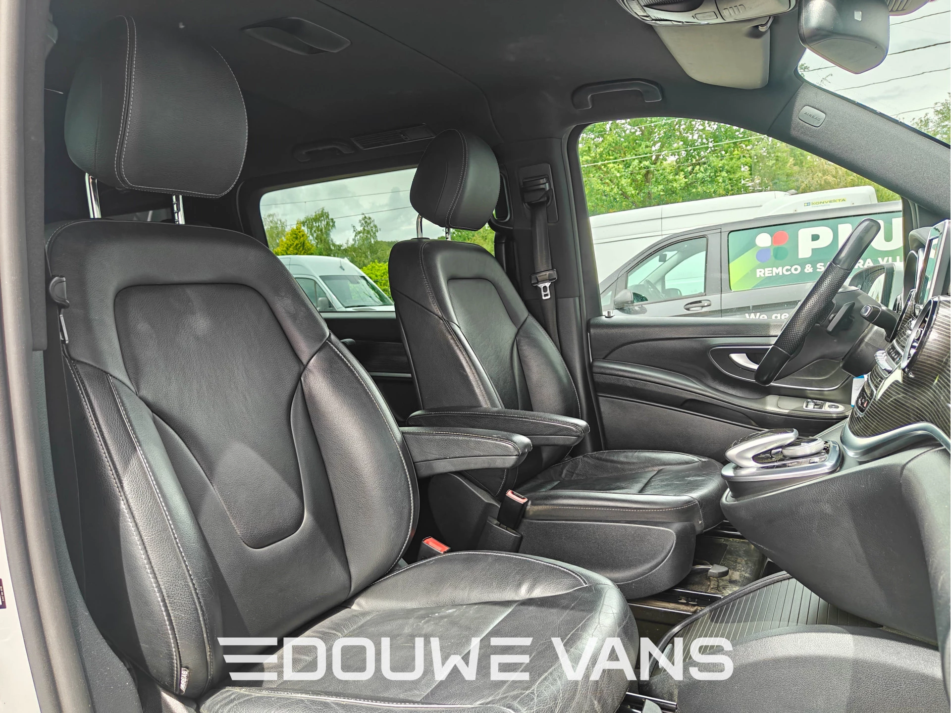 Mercedes-Benz V-Klasse 2019 - V300 L2 DC Avantgarde 360 Camera Trekhaak 239PK afbeelding 12
