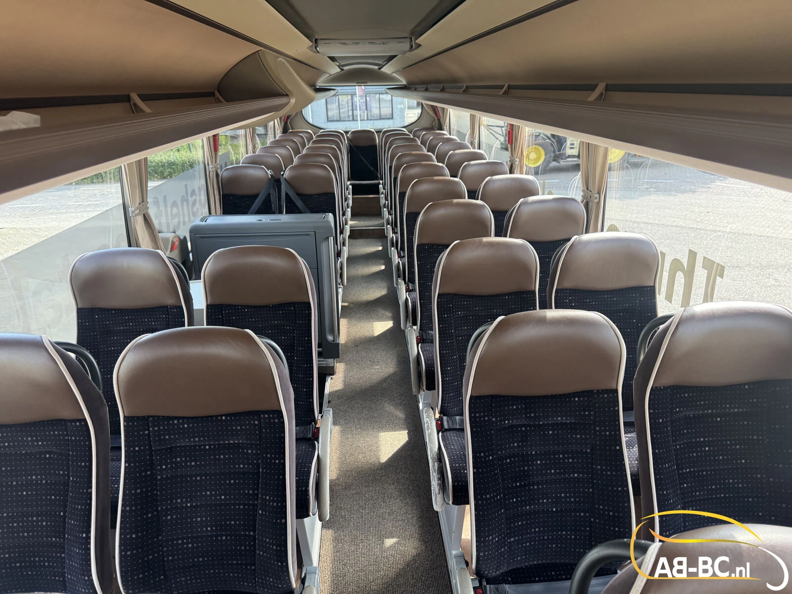 Iveco Magelys 51 Seats EURO 6 2016 image 47