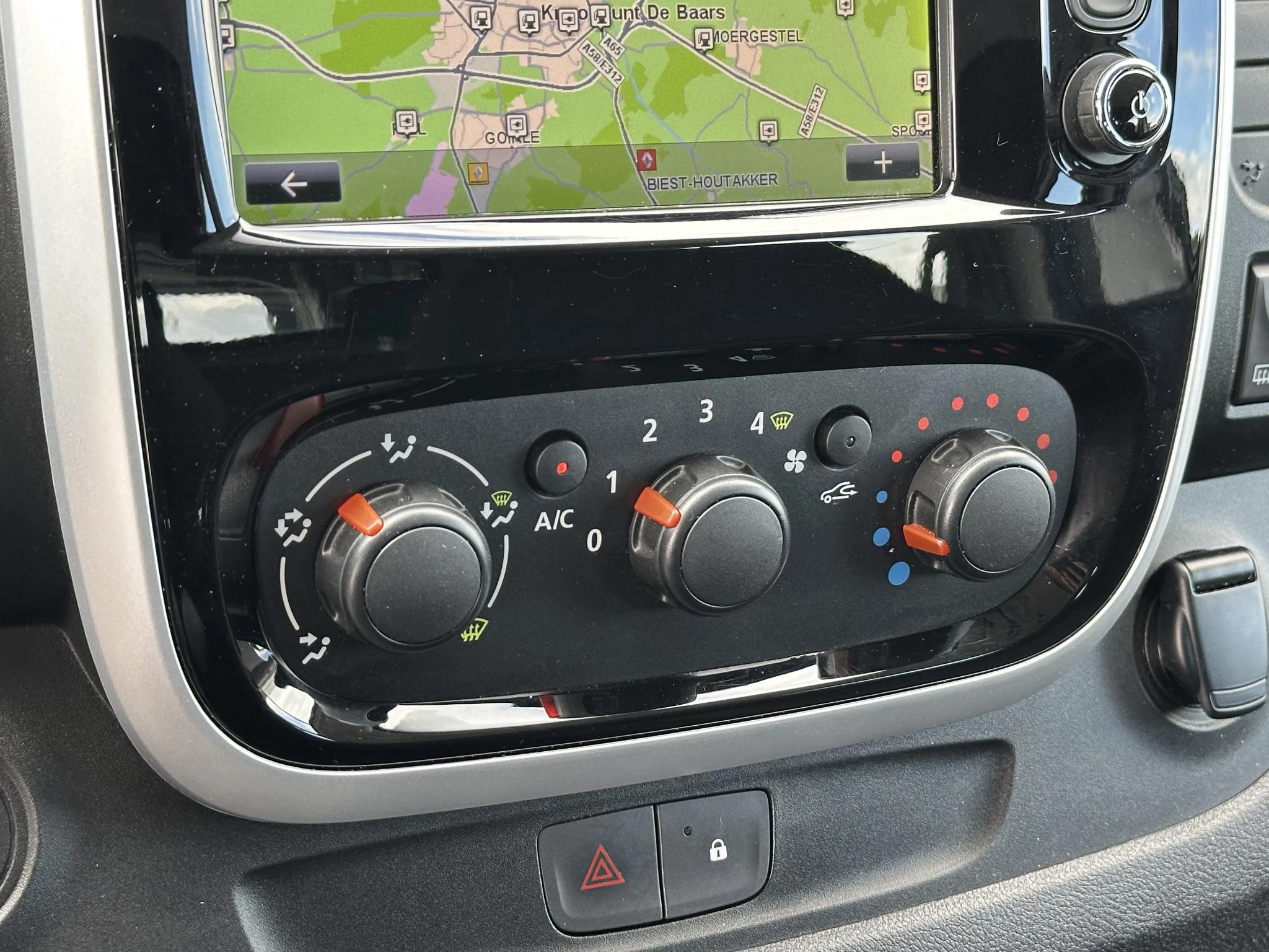 Renault Trafic 2017 - 1.6 dCi T29 L2H2 DC Dubbel cabine Extra hoog MARGE obrázek 12
