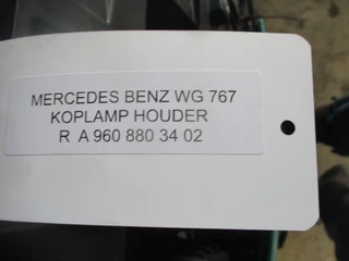 Mercedes-Benz Actros - A 960 880 33 03 KOPLAMPHOUDER LINKS EURO 6 imagen 2 miniatura