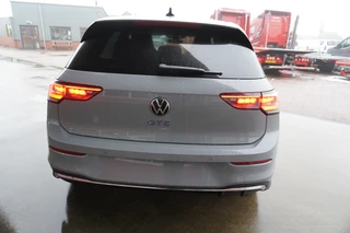 Volkswagen Golf 2025 - 1.5 eHybrid GTE 272PK Automaat Black Style obrazek 5