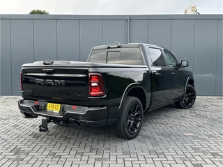 Dodge Ram 1500 2024 - 3.0 420 PK LARAMIE PREMIUM NIGHT / HURRICANE / 2025 MODEL / NIGHT EDITION / LUCHTVERING / PANO / 360 CAMERA / TREKHAAK / 3500 KG AHG afbeelding 3 miniatuur