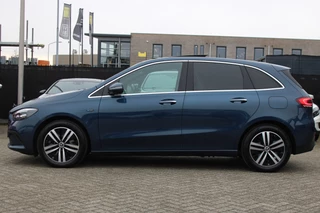 Mercedes-Benz B-Class 2021 - 250e Premium Plus PANORAMADAK LEDER MEMORY DISTRONIC SFEER CARPLAY CAMERA KEY-LESS GO zdjecie 4