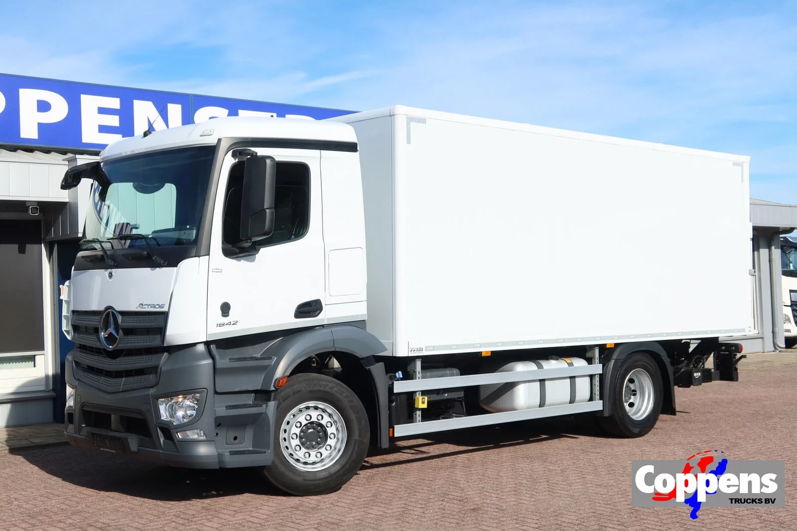 Mercedes-Benz Actros - 1842 Bakwagen + Laadklep afbeelding 1
