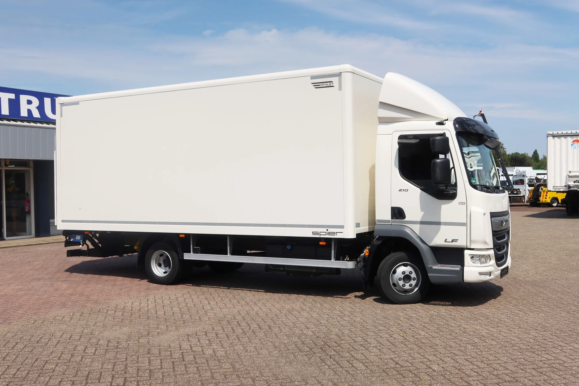 DAF LF 210 2024 - FA Bakwagen + klep 1000 kg + Ringfeder!! afbeelding 7