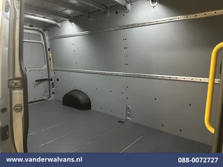 Volkswagen Crafter 2021 - 2.0 TDI 177pk L4H3 L3H2 Euro6 Airco | Camera | Navigatie | Apple Carplay | 3000kg Trekhaak obrazek 11