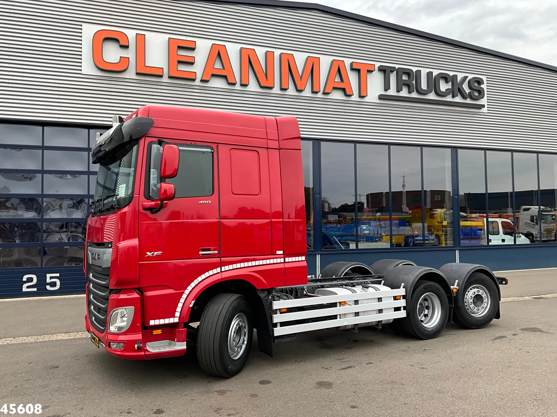 DAF XF480 2019 - FAN Euro 6 Chassis cabine with PTO afbeelding 1