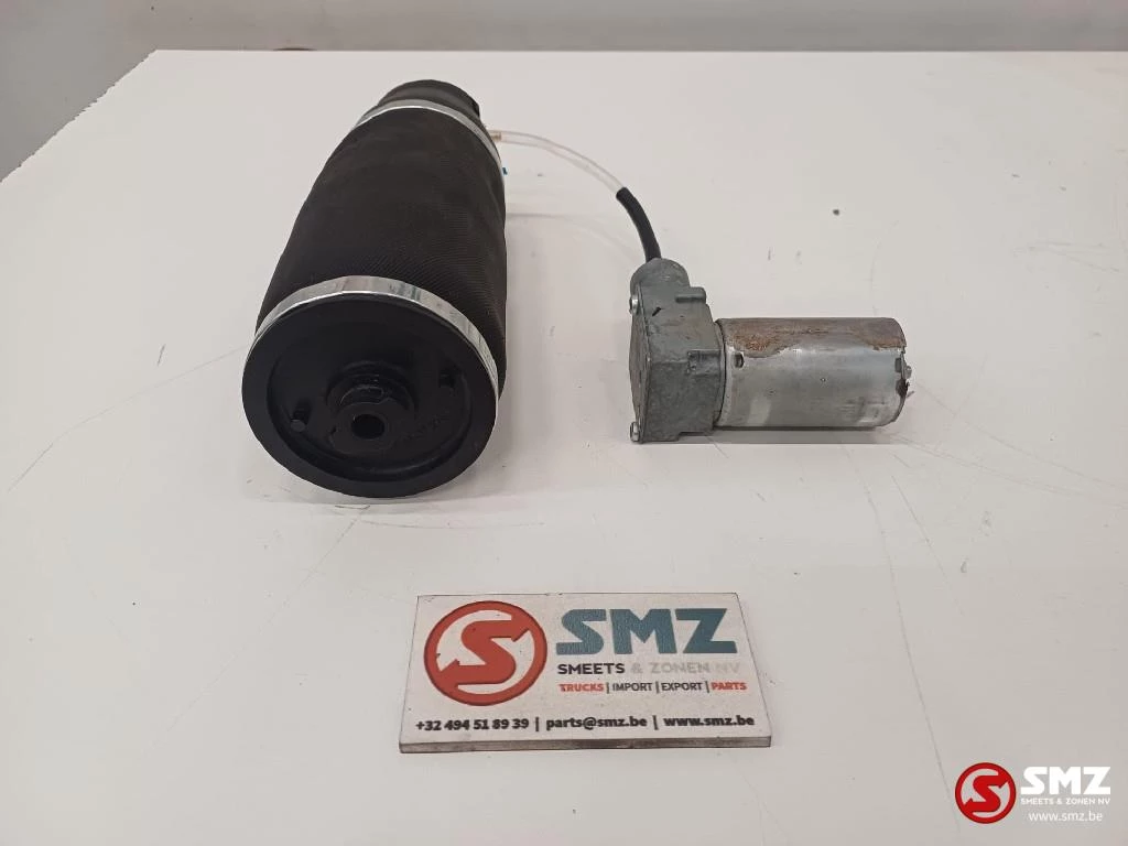 Caterpillar 2022 - Airbag spring Caterpillar obrázek 2
