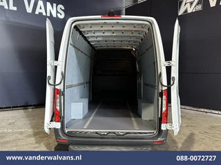 Mercedes-Benz Sprinter 2021 - 317 CDI 170pk L3H2 Euro6 Airco | Camera | Apple Carplay | Cruisecontrol | Chauffeursstoel image 13