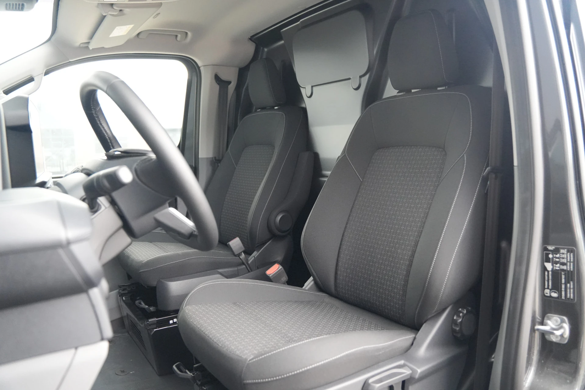 Ford Transit Custom 2025 - 320 2.0 TDCI L2H1 Trend 170pk AWD 4x4 INCLUSIEF BPM - 2x Schuif - 1+1 Stoel - Trekhaak - Stoel/Stuurverwarming - ACC - Blindspot - Rijklaar Bild 16