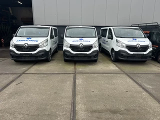 Renault Trafic - 1.6DCI L1H1 Ambulance UNUSED NIEUW Airco Cruisecontrol 3X Op Voorraad nieuw en on gebruikt bild 4