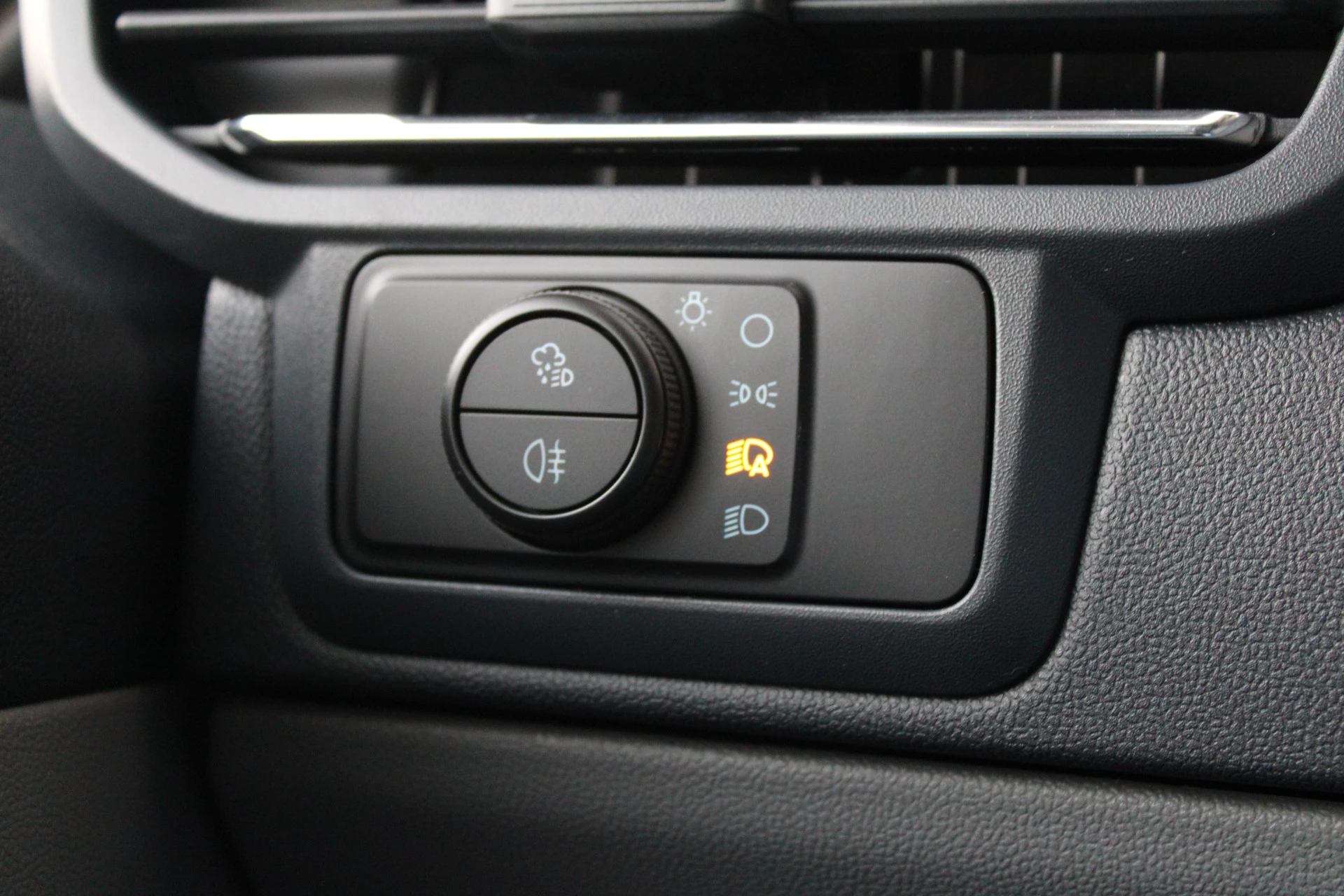 Ford E-Transit Custom 2025 - 340 L2H1 Limited 65 kWh 218pk - 2x Schuif - LED - 360 Camera - B&O - ACC - Navi - Stoel/Stuurverwarming - Rijklaar afbeelding 31