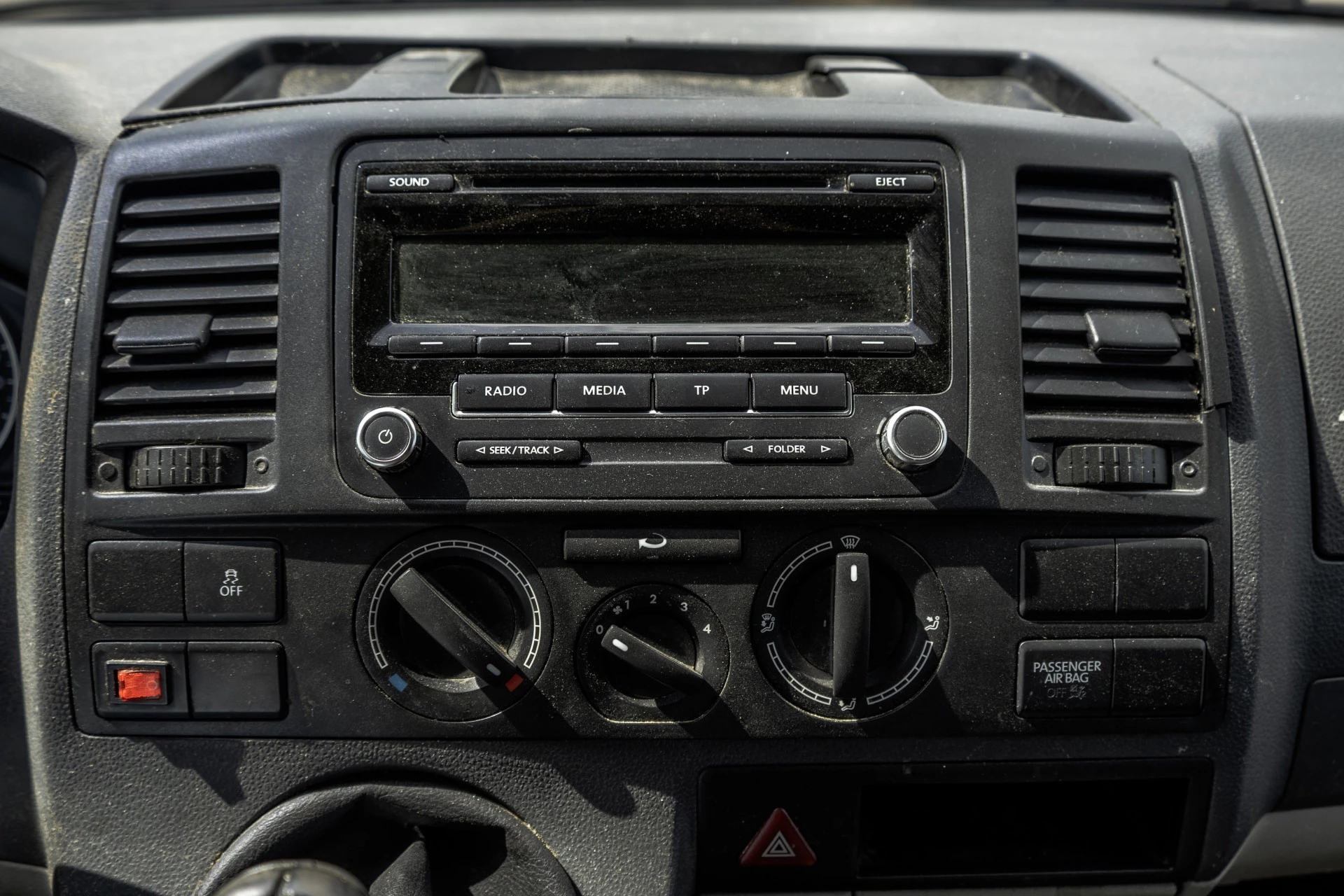 Volkswagen Transporter 2015 - TDI | L2H1 | Cruise | PDC obrázek 13