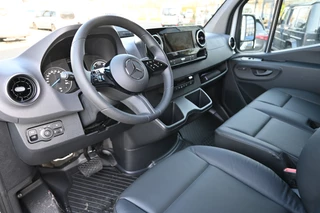 Mercedes-Benz eSprinter 2025 - 314 RWD L2H2 Pro 81kWh imagem 4