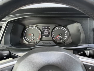 Volkswagen Transporter 2020 - 2.0 TDI 111 PK HIGHLINE / STARLIGHT BLUE METALLIC / L2H1 / TREKHAAK / IMPERIAAL / CAMERA / CRUISE / AIRCO afbeelding 11