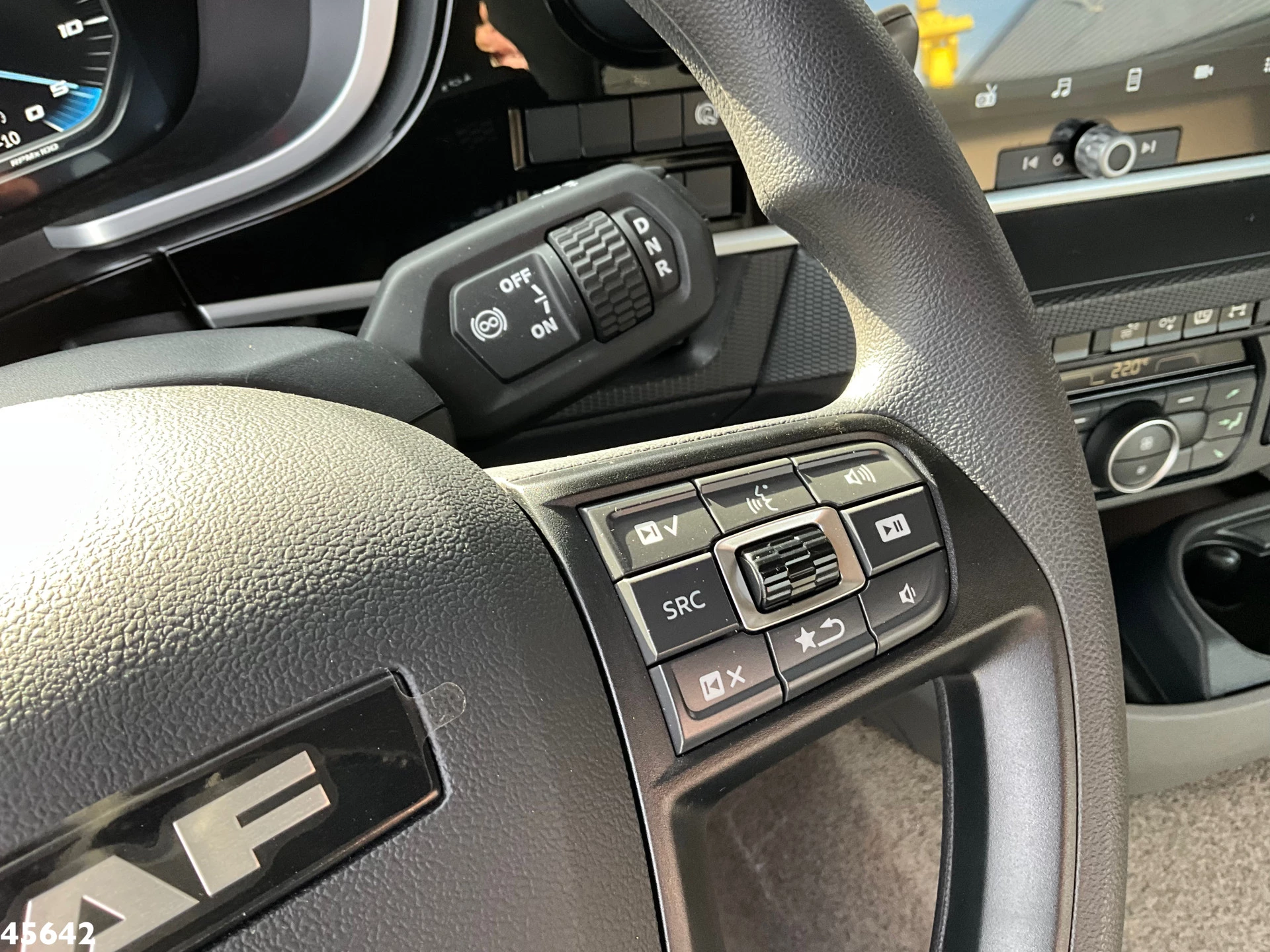 DAF FAN XD 450 Euro 6 Hyvalift 26 Ton haakarmsysteem 2026 obrázek 17