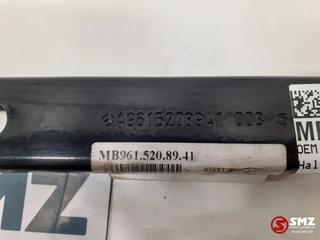 Mercedes-Benz Actros - Mercedes Euro 6 side skirt steun imagem 3