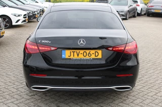Mercedes-Benz C-Class 2022 - 300e AUT9 Business Line Limited DISTRONIC CARPLAY SFEER CAMERA obrazek 5