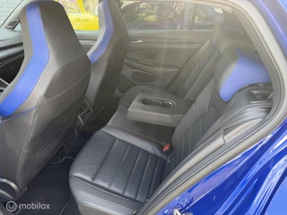 Volkswagen Golf 2021 - 8 R 2.0 TSI 320 PK Akrapovic Vol Opties image 20