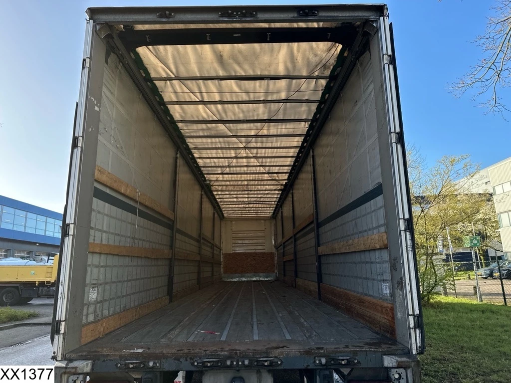 Fruehauf 2019 - Tautliner Lift shaft obrázek 5