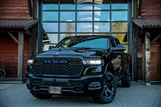 Dodge Ram 1500 2024 - Big Horn immagine 1
