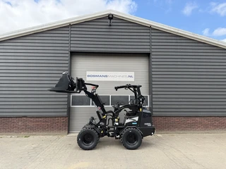 Giant G1500L X-tra minishovel NIEUW BLACK edition €590 LEASE 2026 afbeelding 2 miniatuur