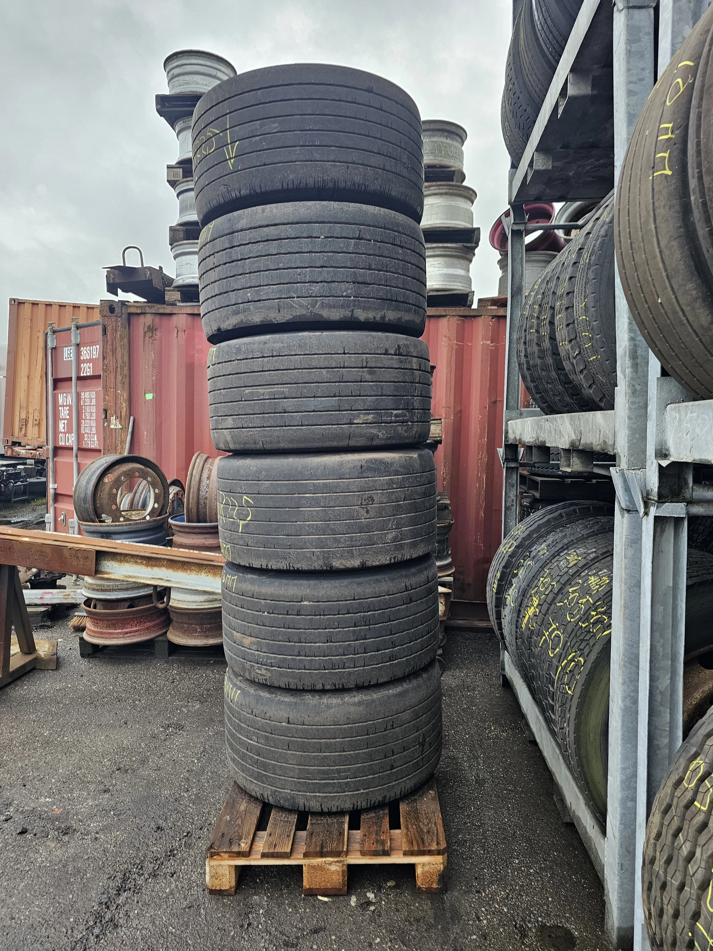 BRIDGESTONE TRAILER TIRE 2000 afbeelding 1