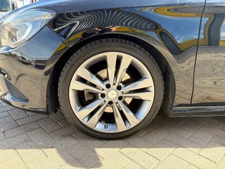 Mercedes-Benz CLA 2015 - 200 obrazek 23