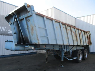 Fruehauf N/A 1982 - 2 Axle , Steel Tipper , Drum brakes, Spring suspension imagen 1