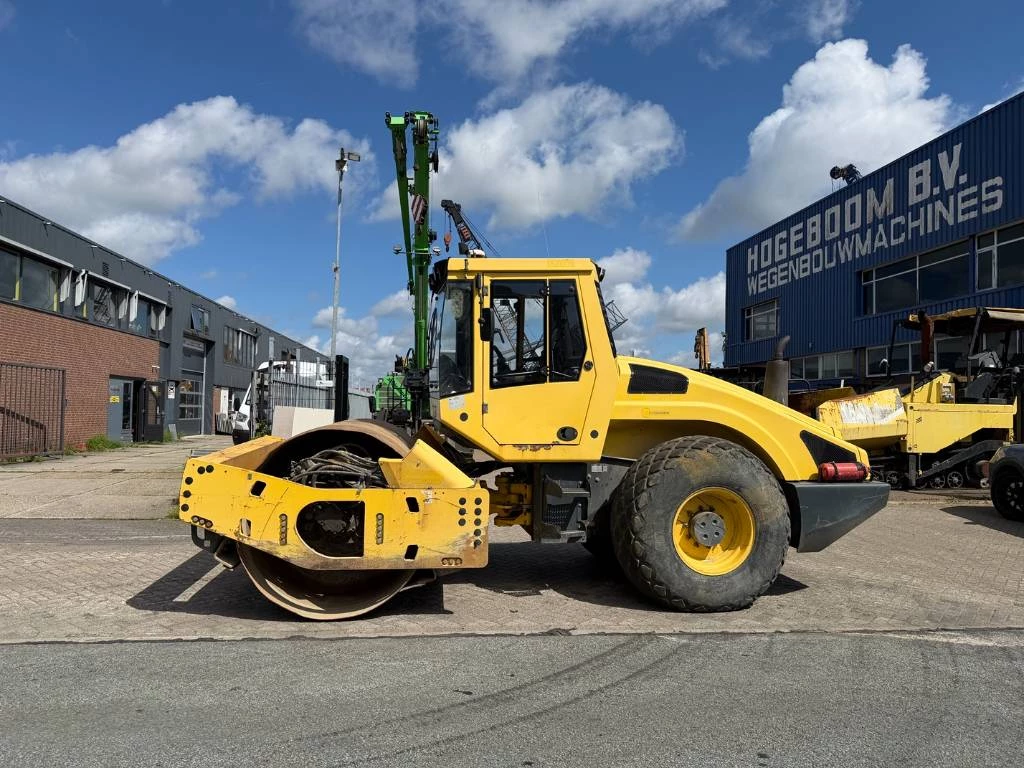 Bomag 2010 - BW 213 D H-4 BVC image 1