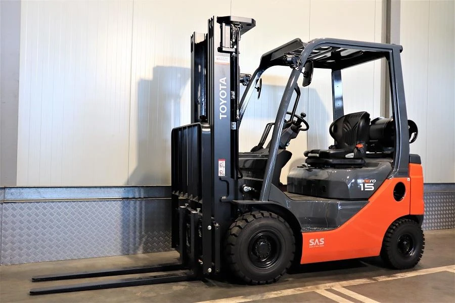 Toyota 2022 - 02-8 FGF 15 afbeelding 1