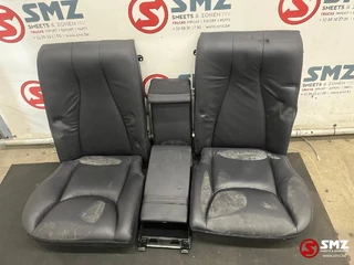 Mercedes-Benz N/A - Occ set interieur met zetels W220 Mercedes image 3