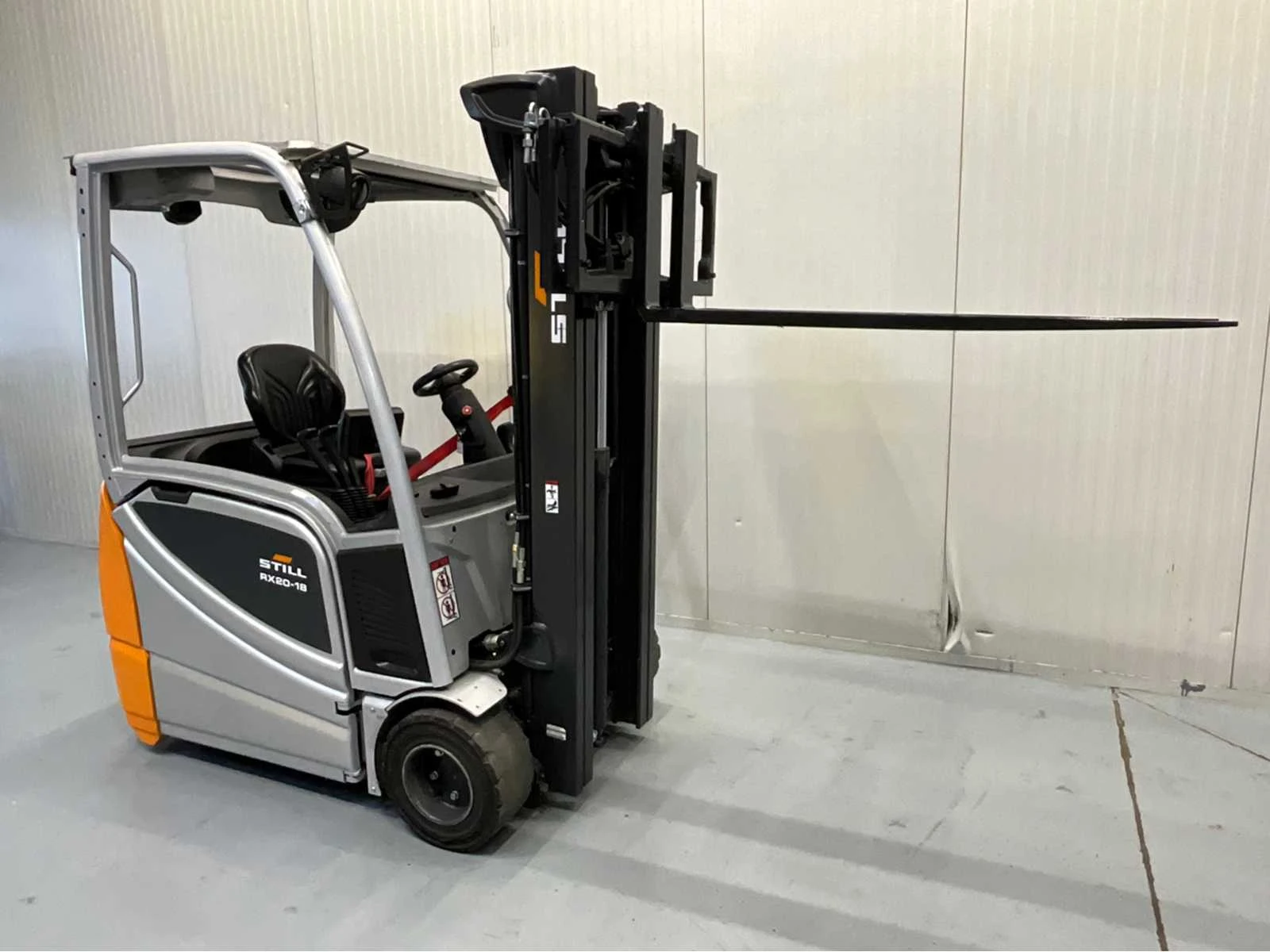 Still 2019 - RX20-18 Triplex - Freelift - Sideshift afbeelding 6