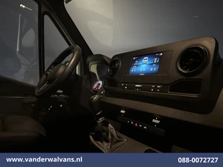 Mercedes-Benz Sprinter 2021 - 317 CDI 170pk L3H2 Euro6 Airco | Camera | Apple Carplay | Cruisecontrol | Chauffeursstoel image 15