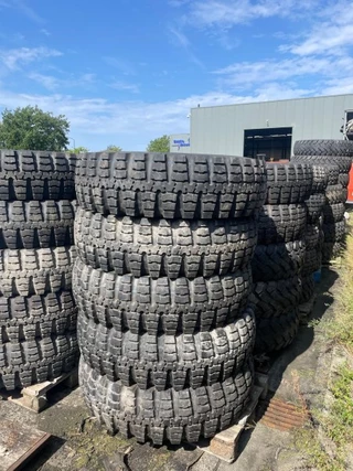 Diverse N/A - CONTINENTAL 14.00R20 (MORE PIECES IN STOCK) image 1