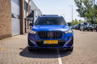 BMW X1 2023 - xDrive30e M-Sport, Full Option, Premium Select, Pano image 9