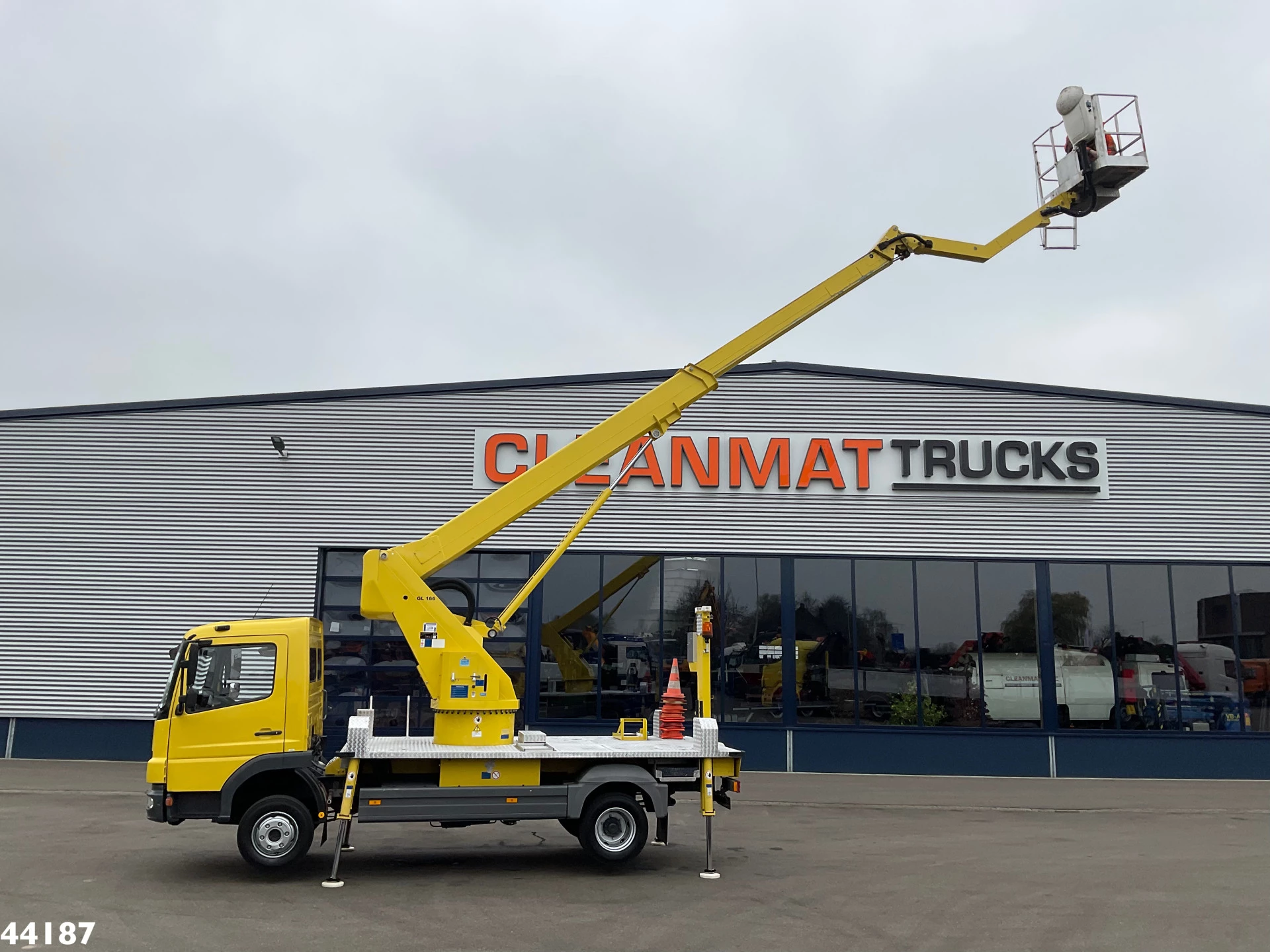 Mercedes-Benz Atego 2007 - 815 Wumag Elevant 17 meter hoogwerker Just 39.048 km! afbeelding 1