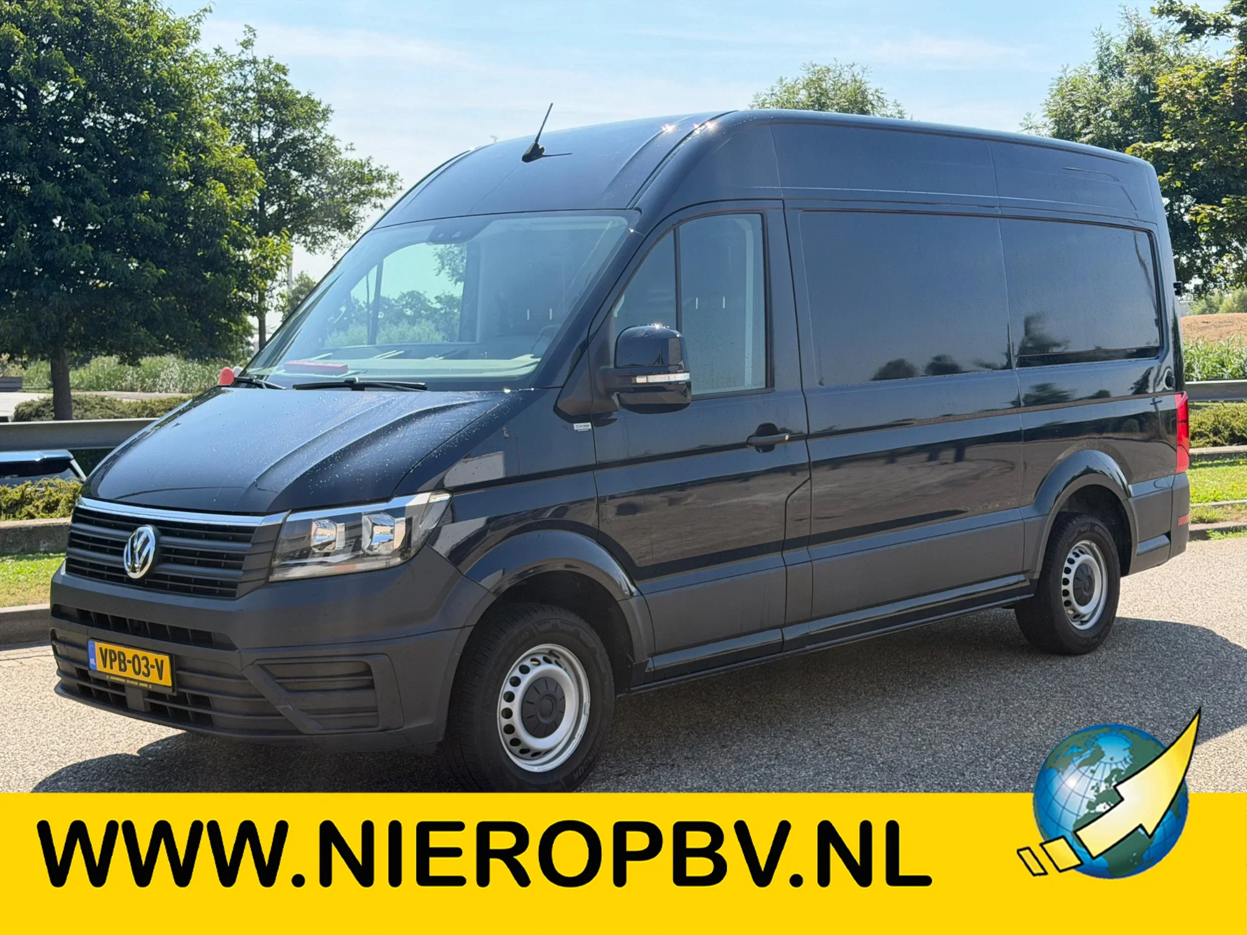 Volkswagen Crafter 2020 - 2.0TDI L3H2 ( L2H2 ) Trendline Airco Trekhaak AppleCarplay 78000KM afbeelding 1
