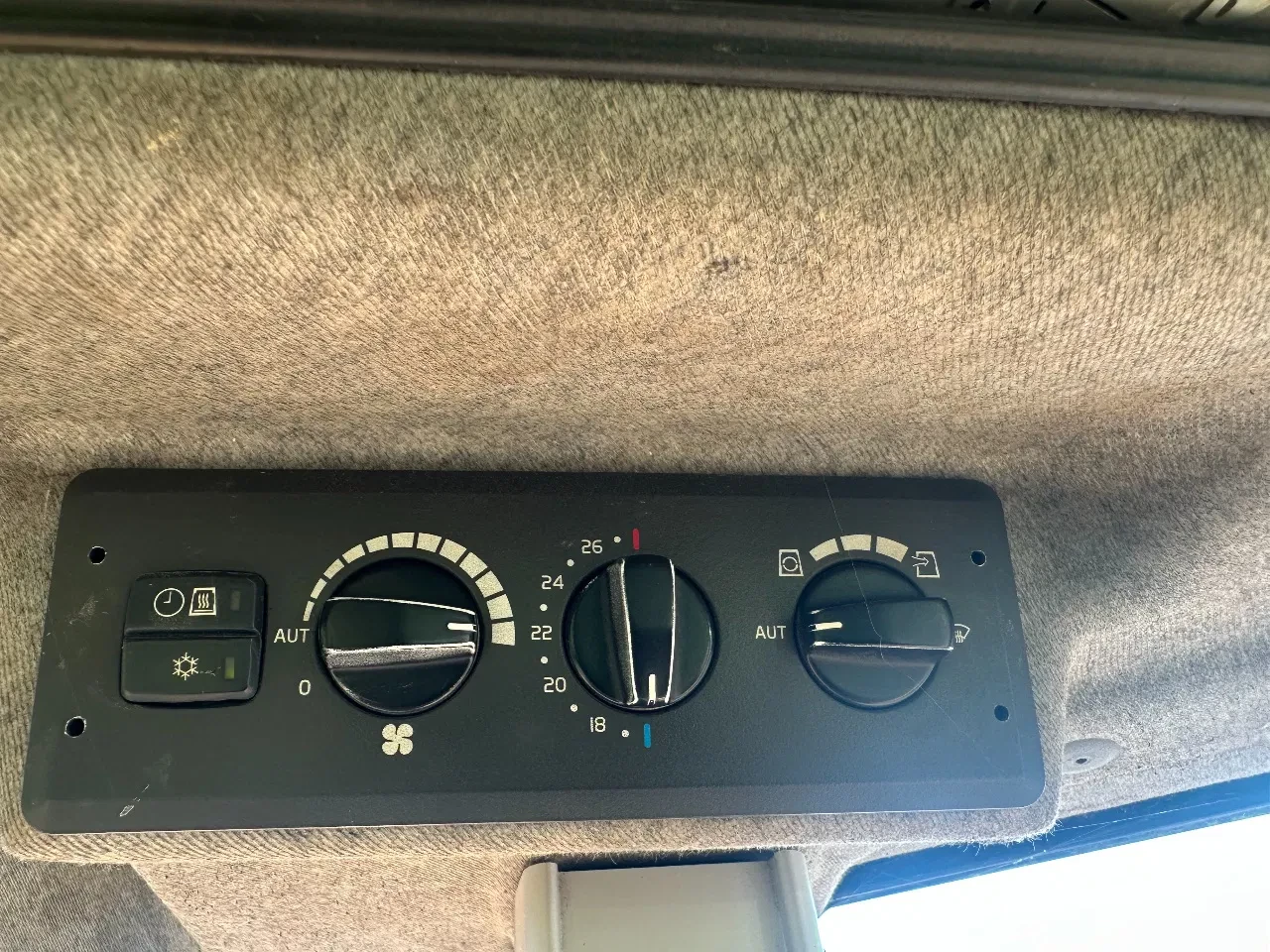Volvo 2008 - L120 F obrázek 20