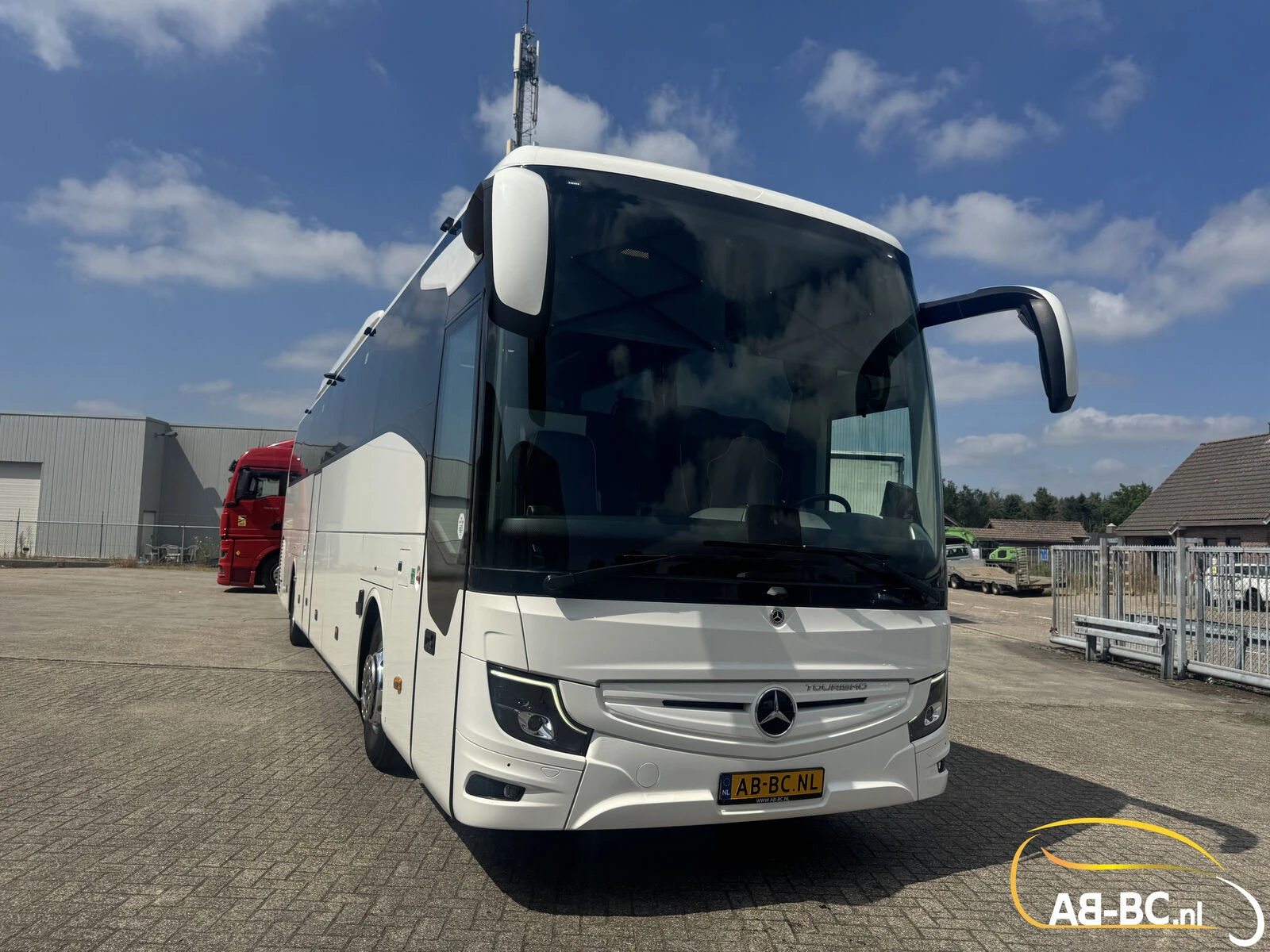 Mercedes-Benz Tourismo RHD 2023 afbeelding 3