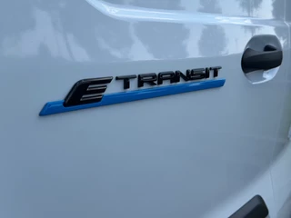 Ford Transit Courier 2025 - Trend Elektrisch 44KWH 300KM Reikwijdte Apple CP Airco Cruise control Camera zdjecie 6