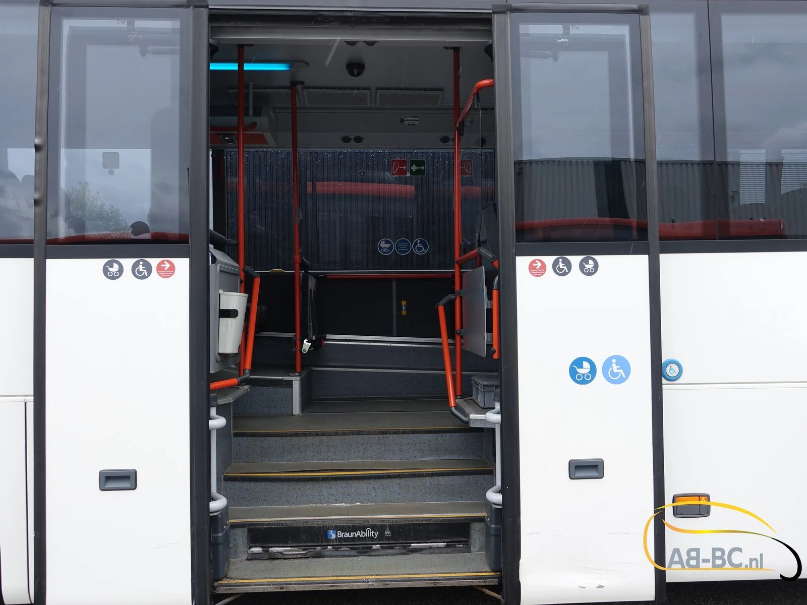 Mercedes-Benz Intouro 49 Seats Liftbus EURO 6 2016 afbeelding 34