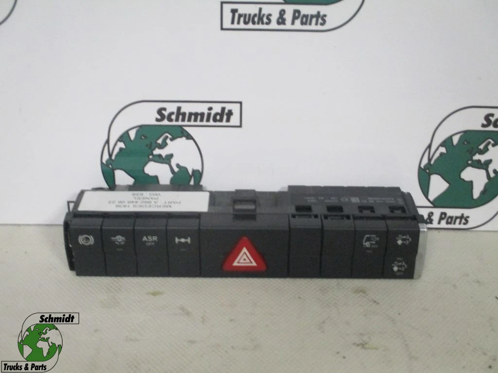 Mercedes-Benz - A 960 446 06 23 Bedieningspaneel Mp4 изображение 1