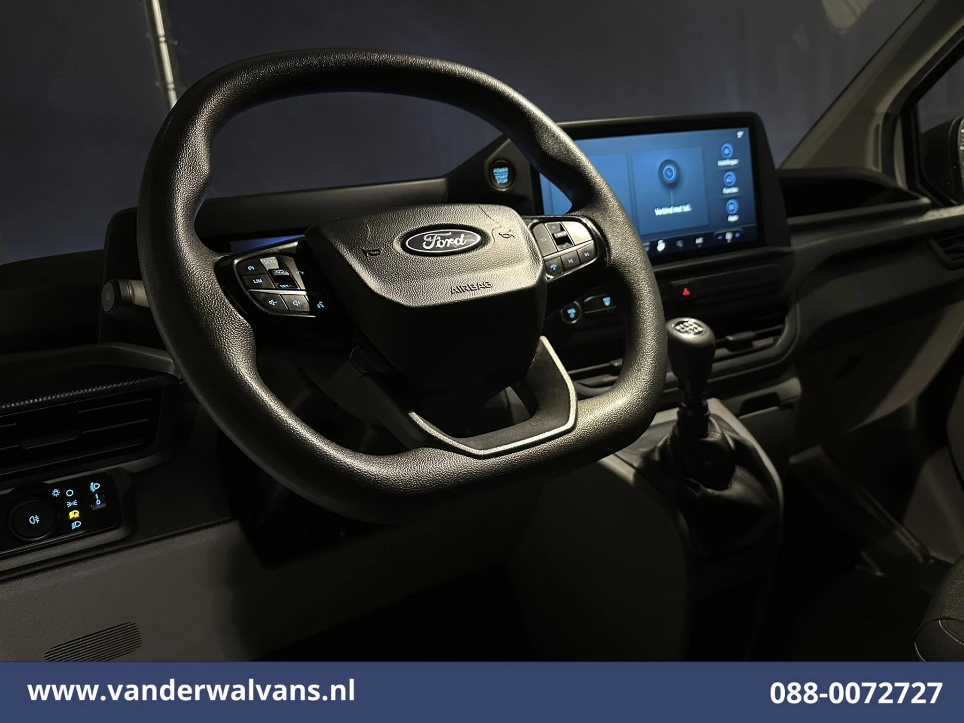 Ford Transit Custom 2024 - 2.0 TDCI 136pk L2H1 Euro6 Airco | Camera | Apple Carplay | Cruisecontrol | LED obrázek 18